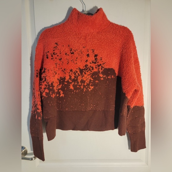 Lululemon Ombre Knit Textured Turtleneck
Red Merlot / Carnation Red•RARE•NWOT•S - Picture 7 of 16